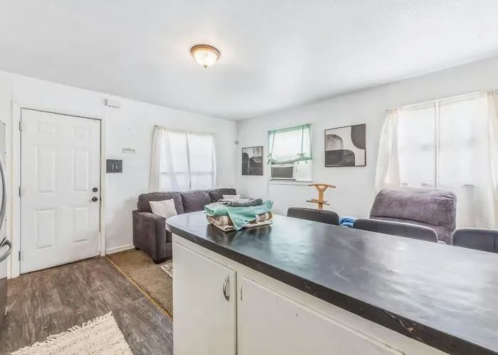 Coffield - Comfort, Privacy, And Convenience Apartment